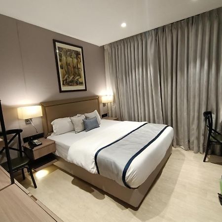 Hotel Highway Inn Andheri East Bombay Esterno foto