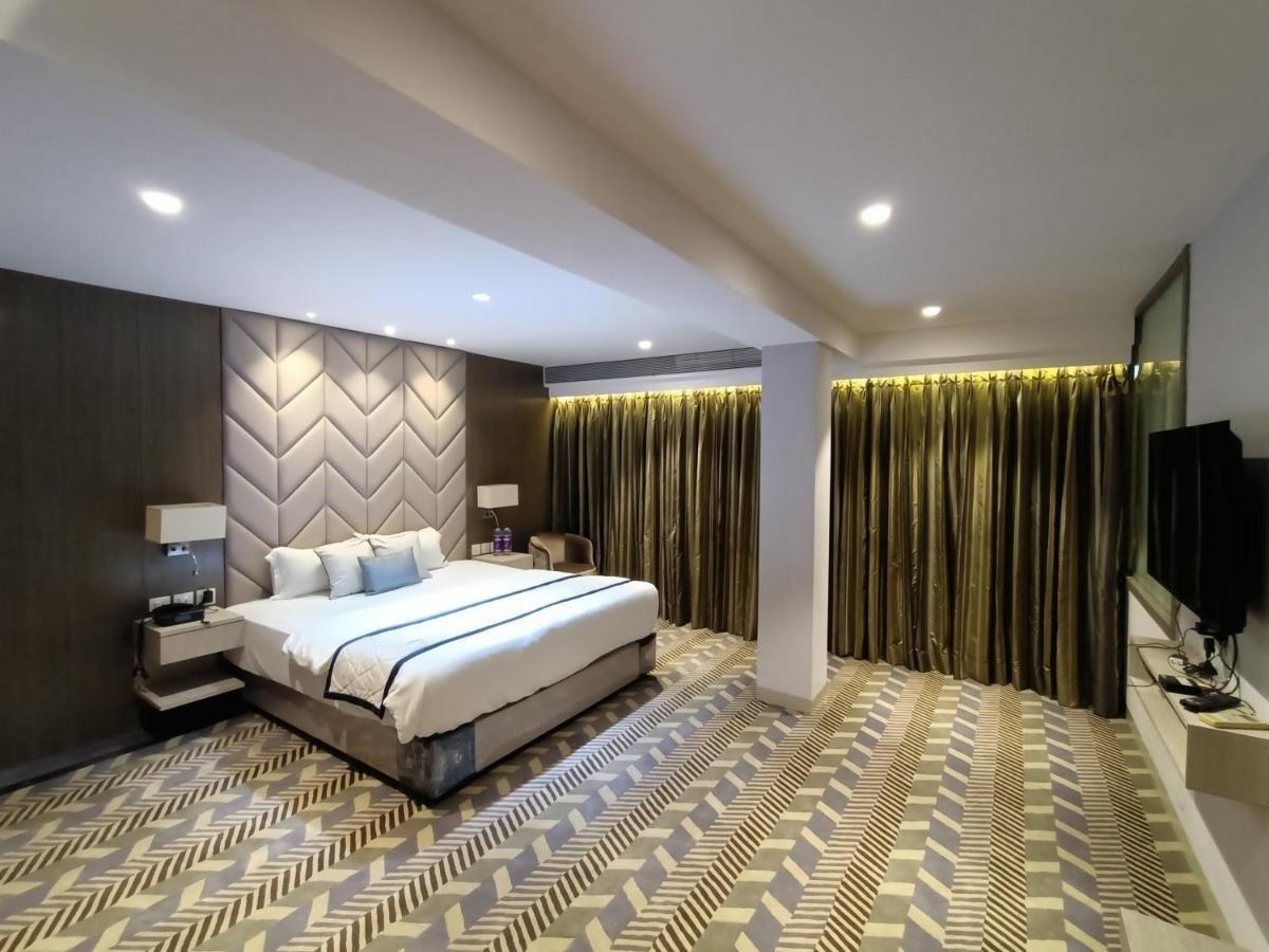 Hotel Highway Inn Andheri East Bombay Esterno foto