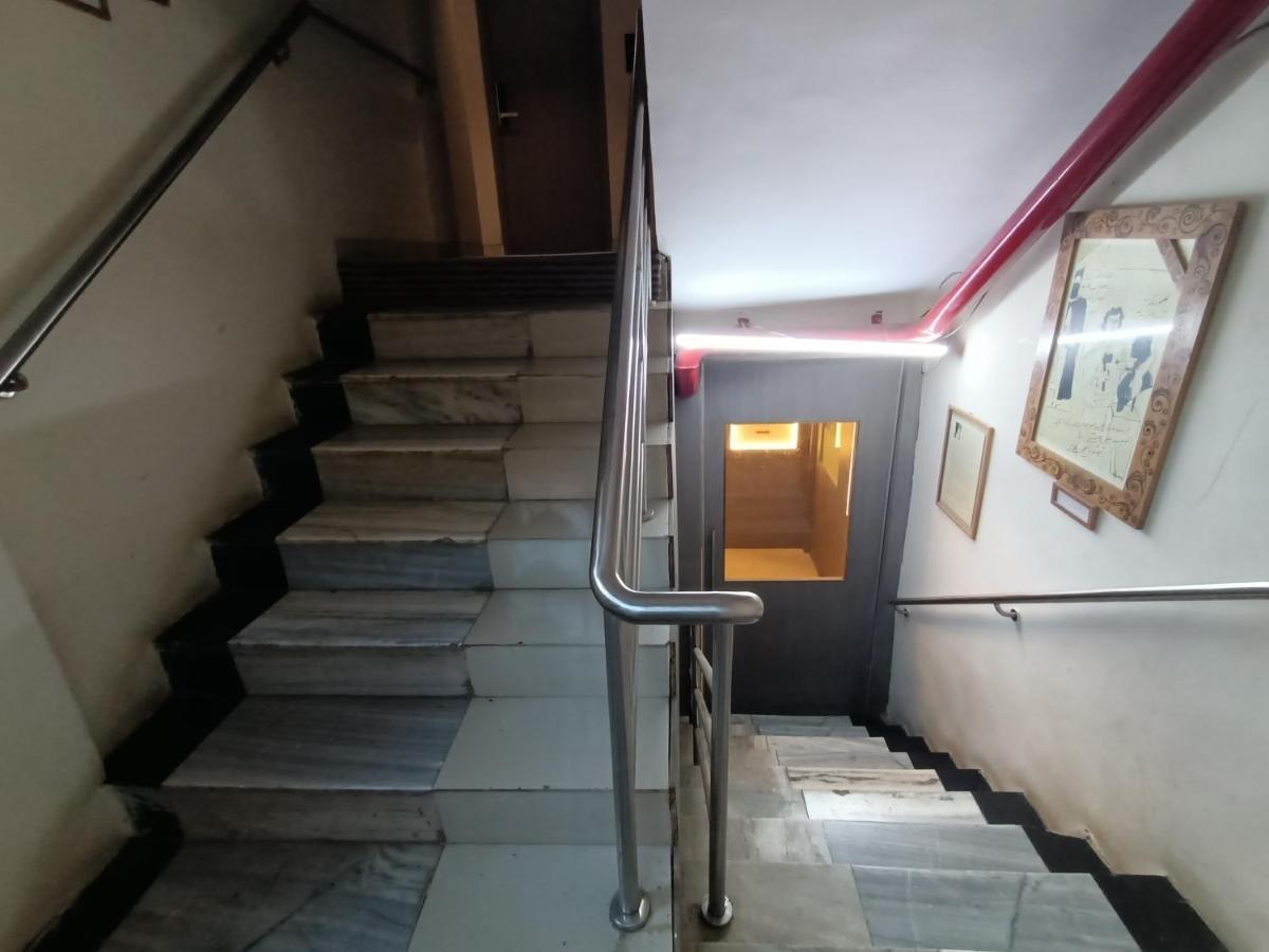 Hotel Highway Inn Andheri East Bombay Esterno foto