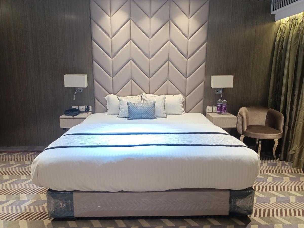 Hotel Highway Inn Andheri East Bombay Esterno foto